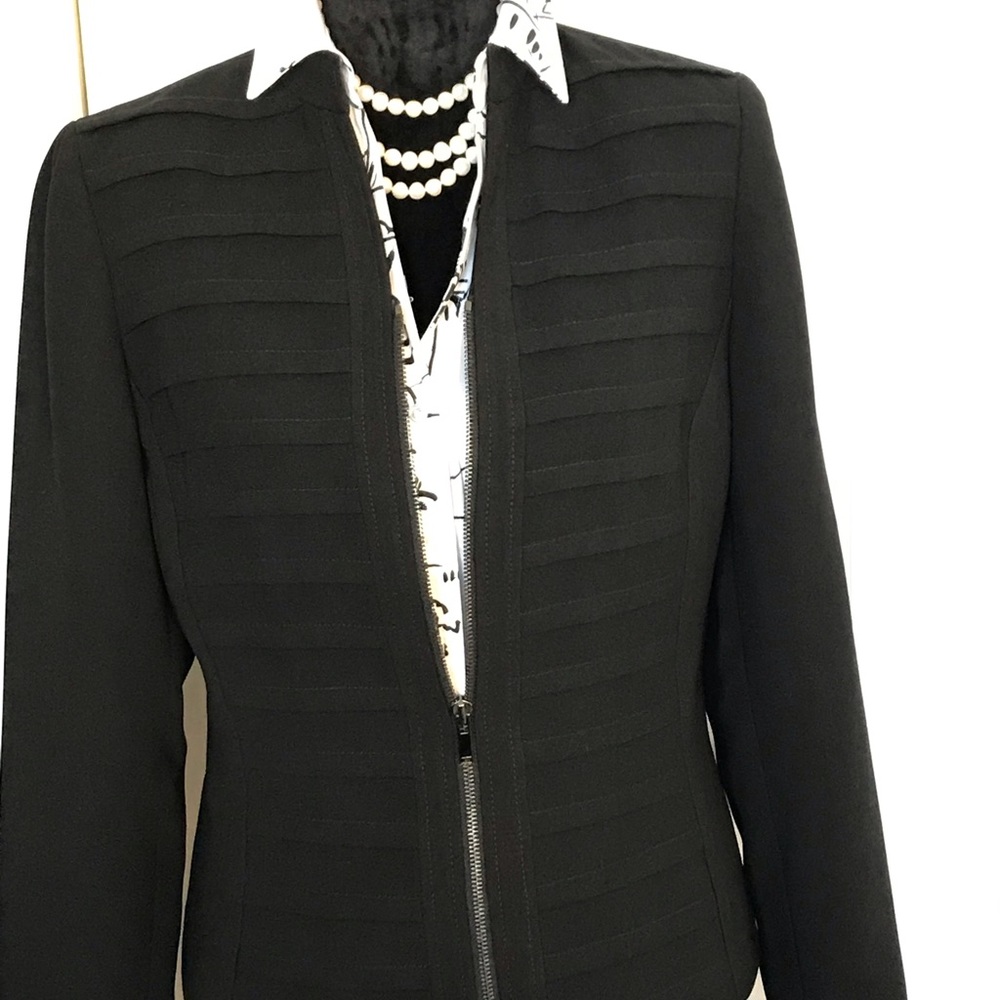 Jones of New York black zip front jacket